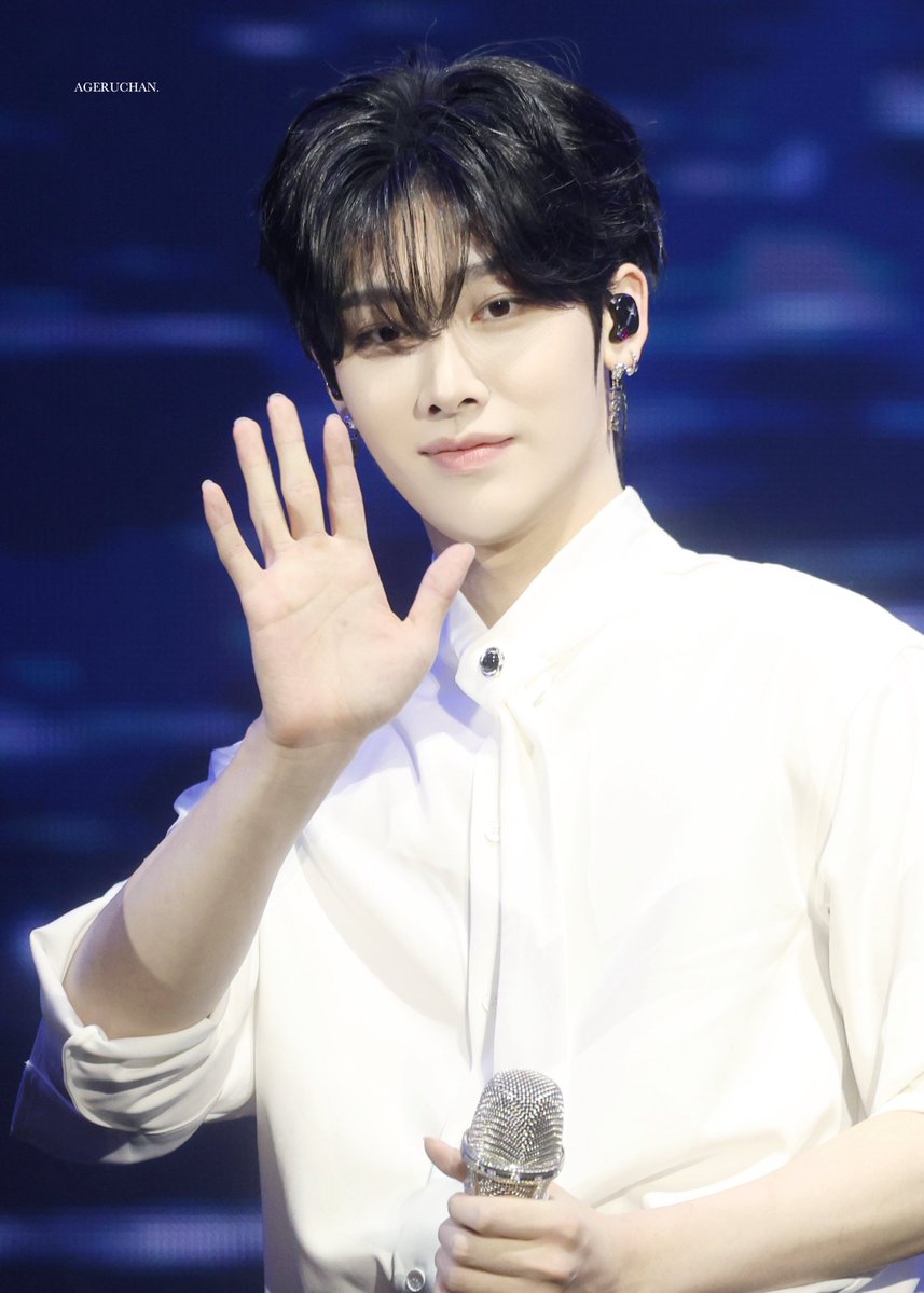 𝑨𝑮𝑬𝑹𝑼𝑪𝑯𝑨𝑵. tweet media