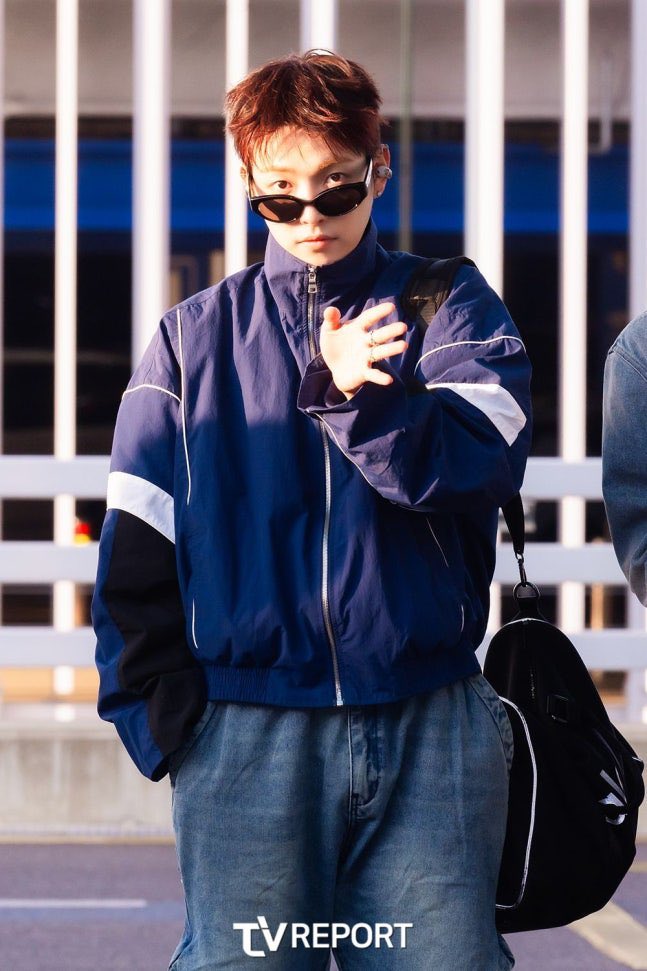 kingjoongah's tweet photo. always serving the elegant older model bf x impish younger dj bf aesthetic effortlessly https://t.co/OxgxHH6Ik5