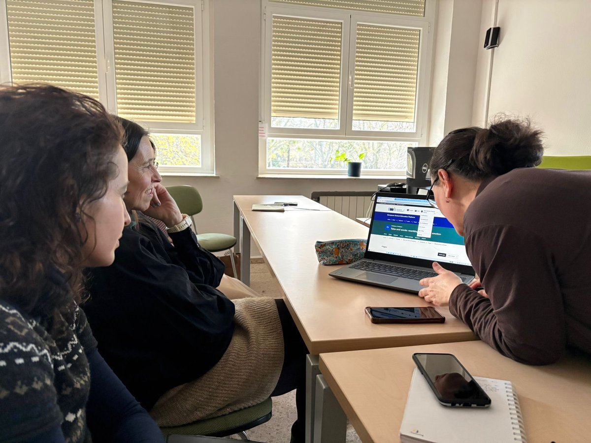 IES RiberadeCastilla tweet media