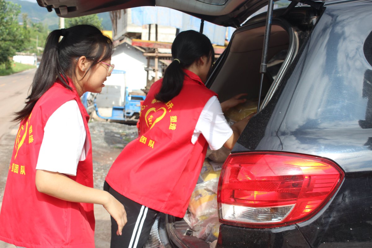 Flroina Koranwittre tweet media