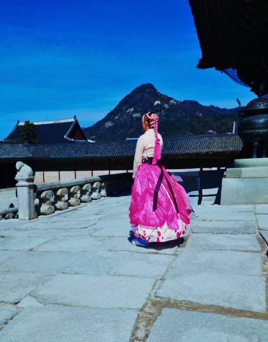 sgtcurrypants saw BTS zero times 😭💜 tweet media