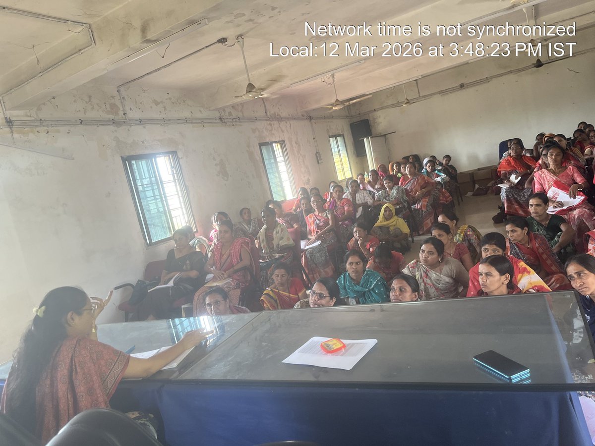 માનનીય પ્રોગ્રામ ઓફિસર સાહેબશ્રીના માર્ગદર્શન મુજબ લીમખેડા ઘટક - 1 મા તા - 12/03/2026  ના રોજ તમામ આંગણવાડી કાર્યકરોની મિટિંગ રાખવામાં આવી હતી . મિટિંગમા ટેકા મુજબ નો ડેટા  સગર્ભા ,ધાત્રી અને બાળકો ની યાદી તૈયાર કરી તમામ કાર્યકરને હાર્ડ કોપીમા આપવામાં આવેલ હતા . <a href="/DahodPo/">District ICDS,Office Dahod</a> @DdoDaho