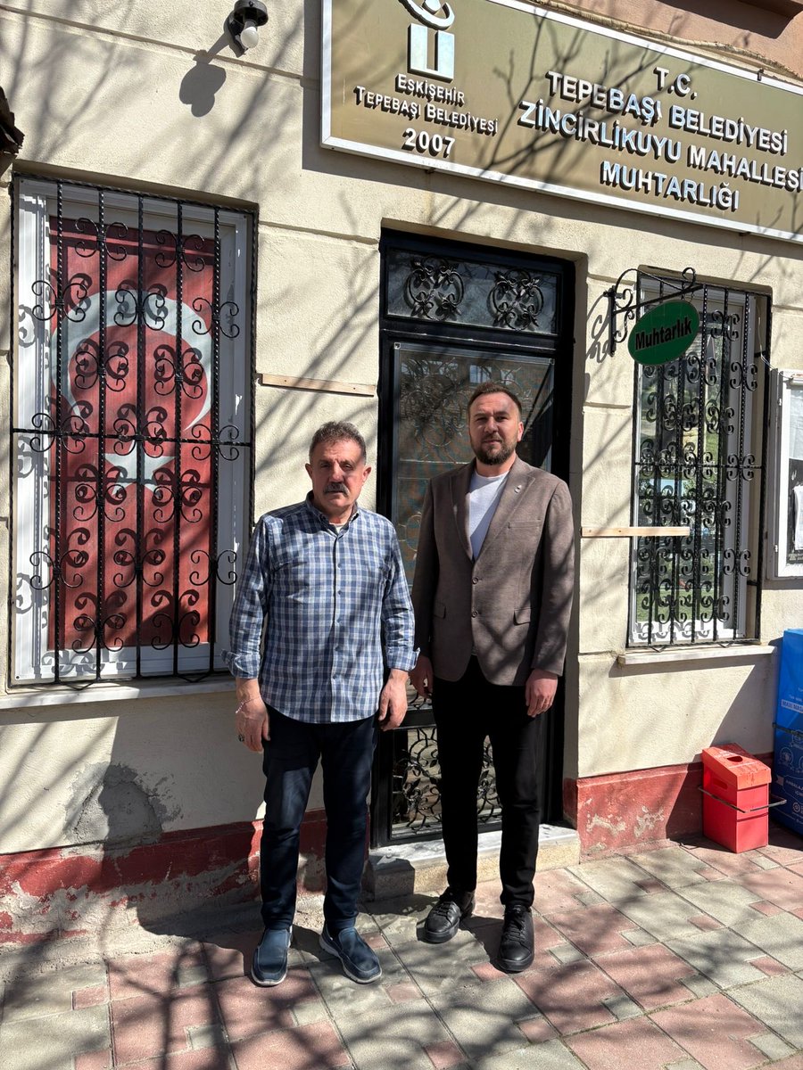 zafertepebasi26's tweet photo. İlçe Başkanımız Uğur BAHAR ve İlçe yöneticilerimiz ile birlikte ;

 Şirintepe Mahalle Muhtarı Ali TIKIZ ve Zincirlikuyu Mahalle Muhtarı Ali Erdal KARAKAYA’yı ziyaret ettik.

Muhtarlarımıza nazik kabulleri ve hoş sohbetleri için teşekkür ederiz.

#zaferpartisi #ümitözdağ #zafereskişehir #zafertepebaşı