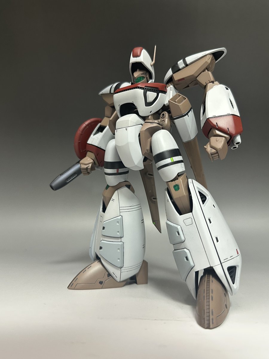 #突然カッコイイ茶色を無言で貼る