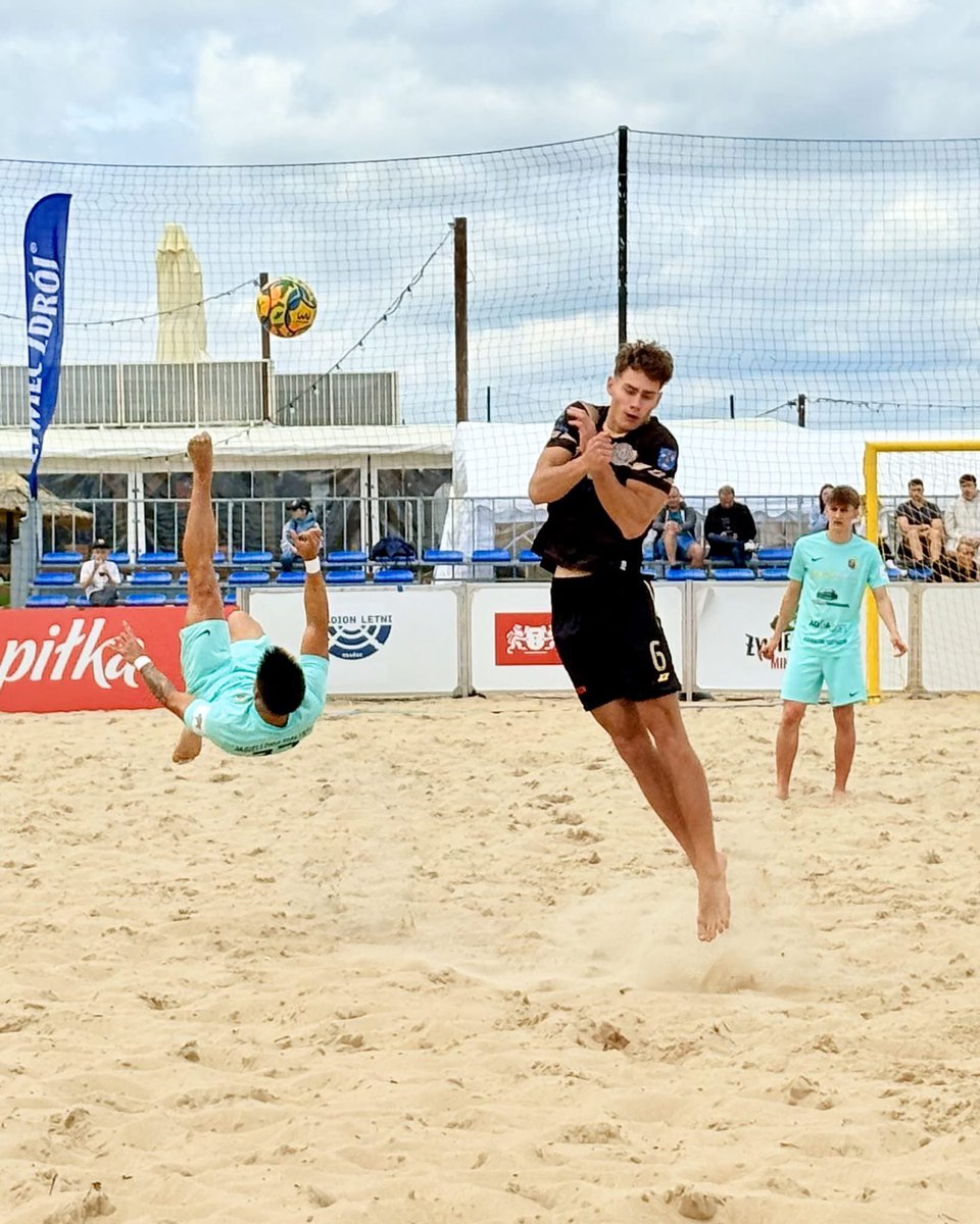 Mistrzostwa Polski U21 czekają na was ‼️
Zgłoście drużynę i powalczcie o tytuł najlepszych młodzieżowców w kraju🏆

03 - 05 lipca, Stadion Letni Gdańsk, nie może was zabraknąć 😎

Regulamin i formularz zgłoszeniowy w linku ➡️  laczynaspilka.pl/aktualnosci/pi…