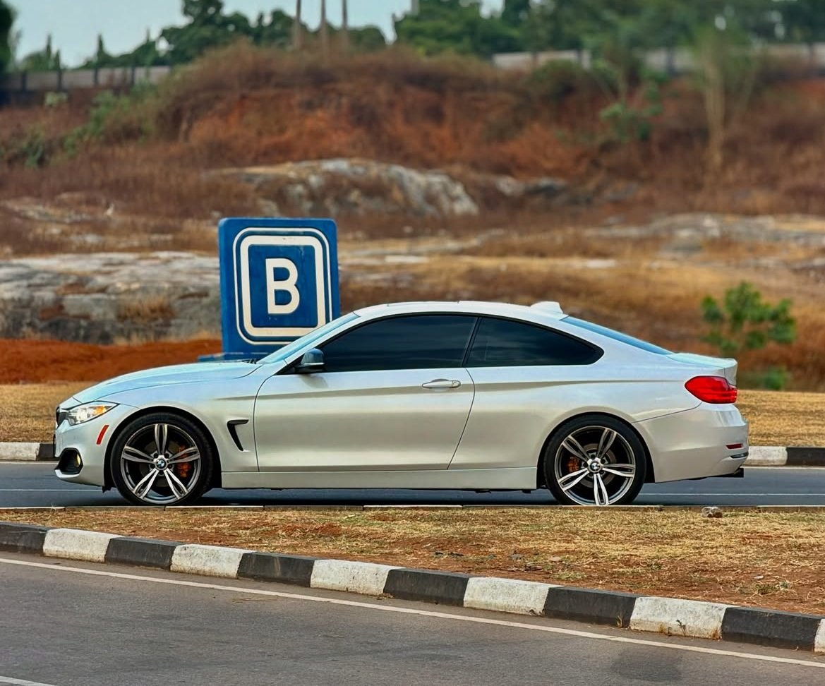 CARsCONNECT tweet media