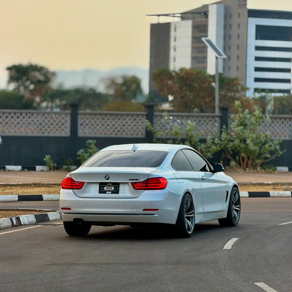 CARsCONNECT tweet media