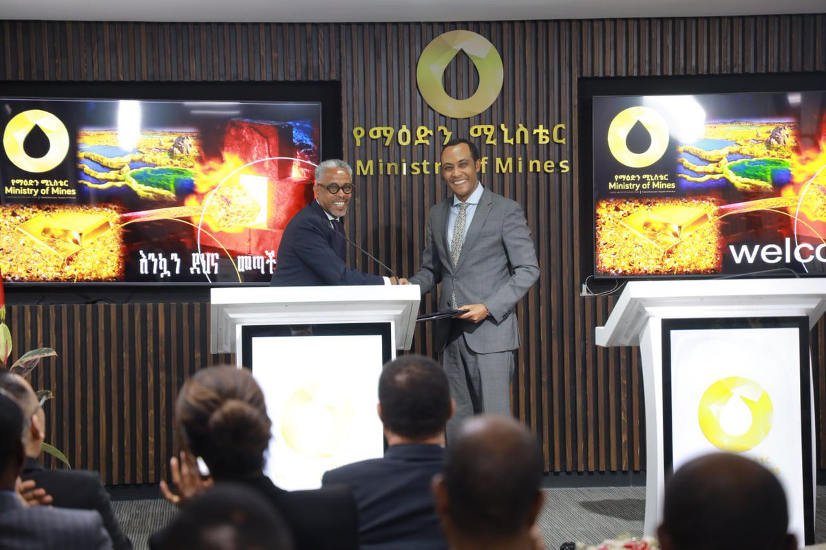 MinistryofMine_'s tweet photo. Three Companies Granted Mining Production Licenses.
Mining production licenses have been granted to three companies to develop key mineral resources  potash, iron, and Gold. 
#Invest  in Ethiopia 
#Mining # Licenses 
#Ethiopia https://t.co/esu6Q8jCRj