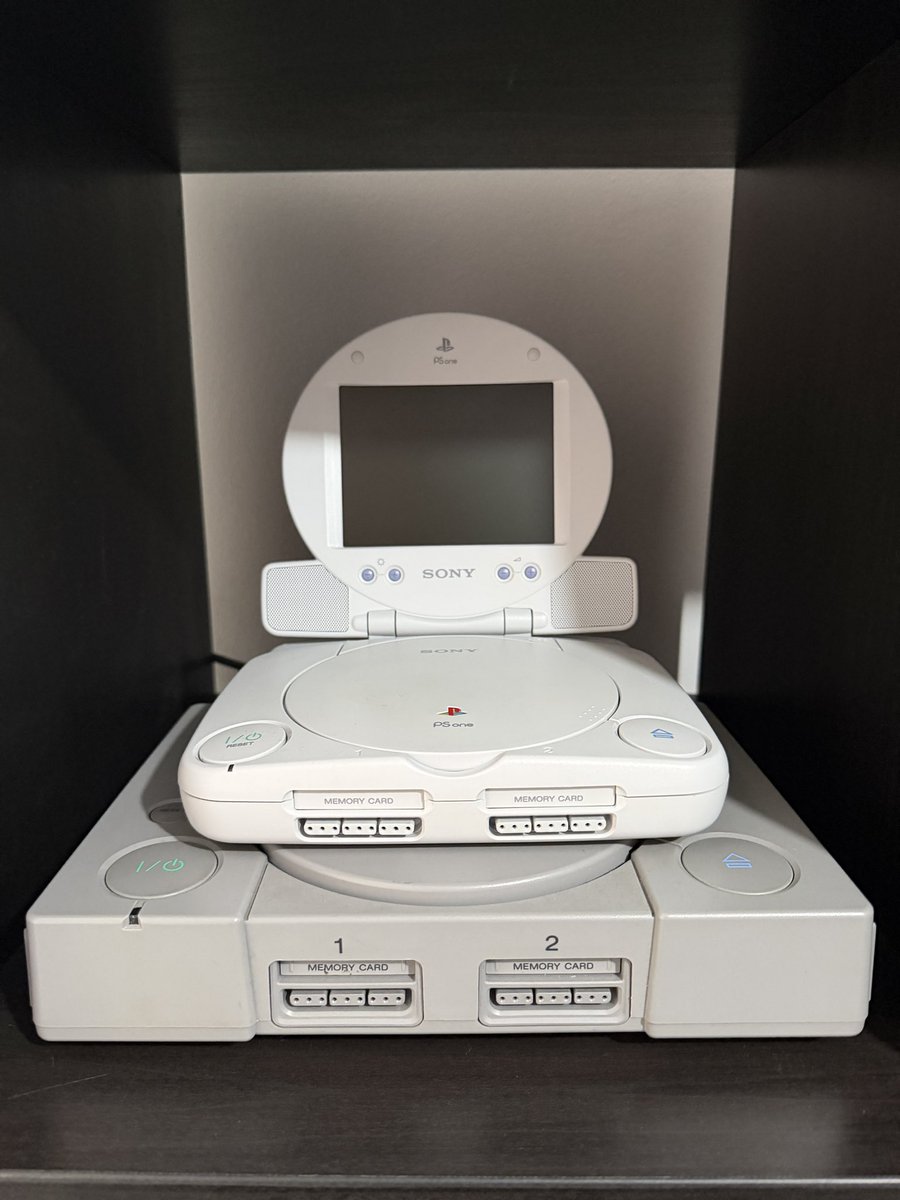 Philip Hoy tweet media