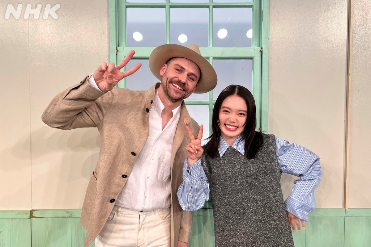 『#ばけばけ』から『#風薫る』へバトンタッチ！

『ばけばけ』の主演・ #髙石あかり さんから『風、薫る』主演・ #見上愛 さん #上坂樹里 さんへバトンタッチ。
トキの夫を演じる #トミー・バストウ さんも駆けつけました。

コメントはこちら👇
nhk.jp/g/ts/662ZX5J3W…