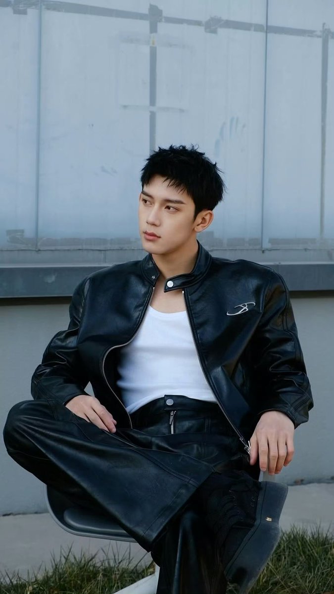 Muran Lin ชื่อ: หลินมู่หราน/林沐然/Lin MuRan ชื่อเล่น: 蛋蛋(ตั้นตั้น) 🎂: 20 ตุลาคม ...
