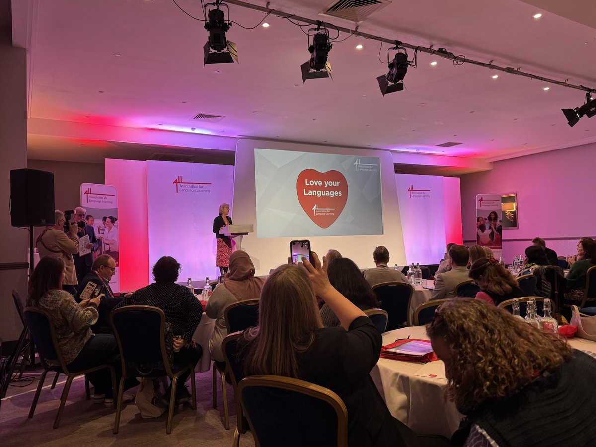 CristaHazell's tweet photo. Exciting times #mfltwitterati #mflchat #langchat here we go! @ALL4language Language world 2026 #LW2026 day 1 is live #woopwoop #lovelanguages #collaboration @AnnaLiseGordon @StevenFawkes @rene_koglbauer #alwayslearning https://t.co/ehIgNG9j76