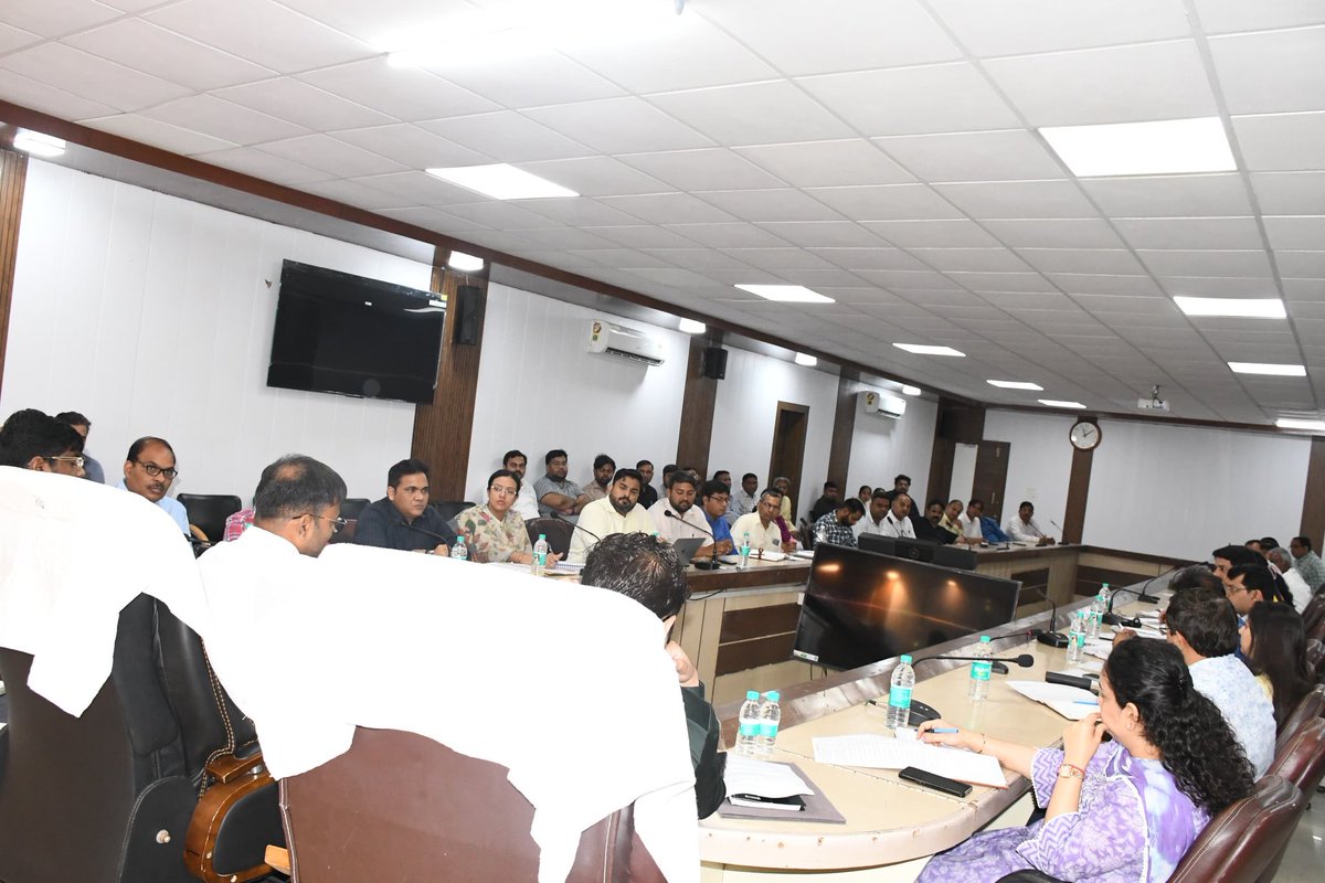 DM Firozabad tweet media