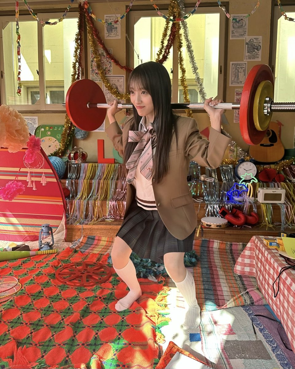 mion_photo's tweet photo. 本日21時おんちゃんねる更新‼️

向かい風の密着ですね🎥
動画はめっちゃ撮影したのですが(おんちゃんなる用)、写真はこのバーベル持ってる力持ちおんちゃんしか撮ってませんでした🥹 https://t.co/yrzgVkIBmP