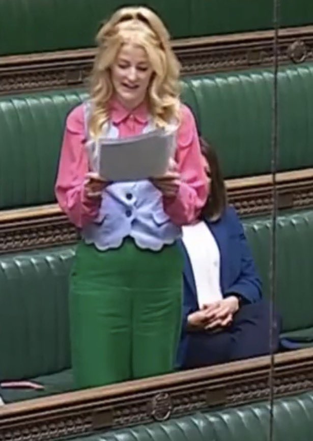 Emily Hewertson 🇬🇧 tweet media