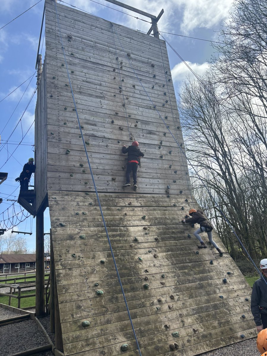 Mr Giles tweet media