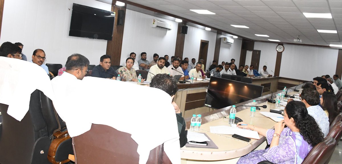 DM Firozabad tweet media