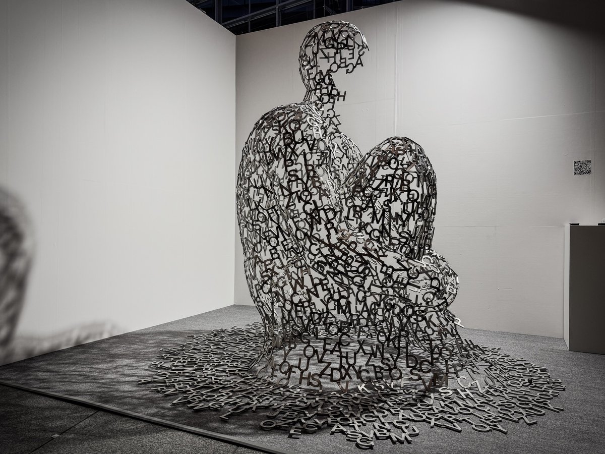 (人が多過ぎる)有楽町に来ています。#artfairtokyo20