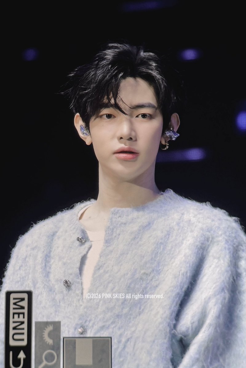 pink skies tweet media