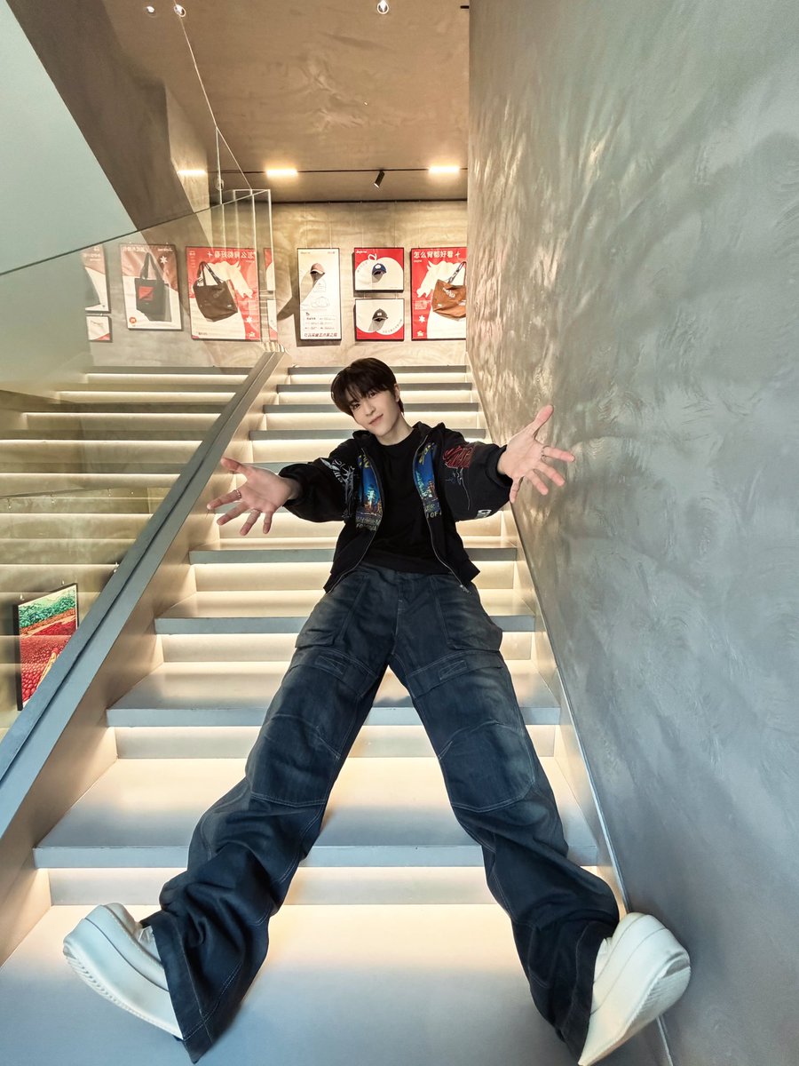 เหมือนขาจะสั้นลงมั้ยนะ? 😱