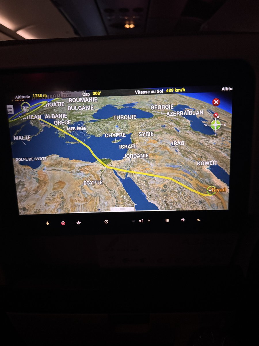 Just Le Mike 先生 tweet media