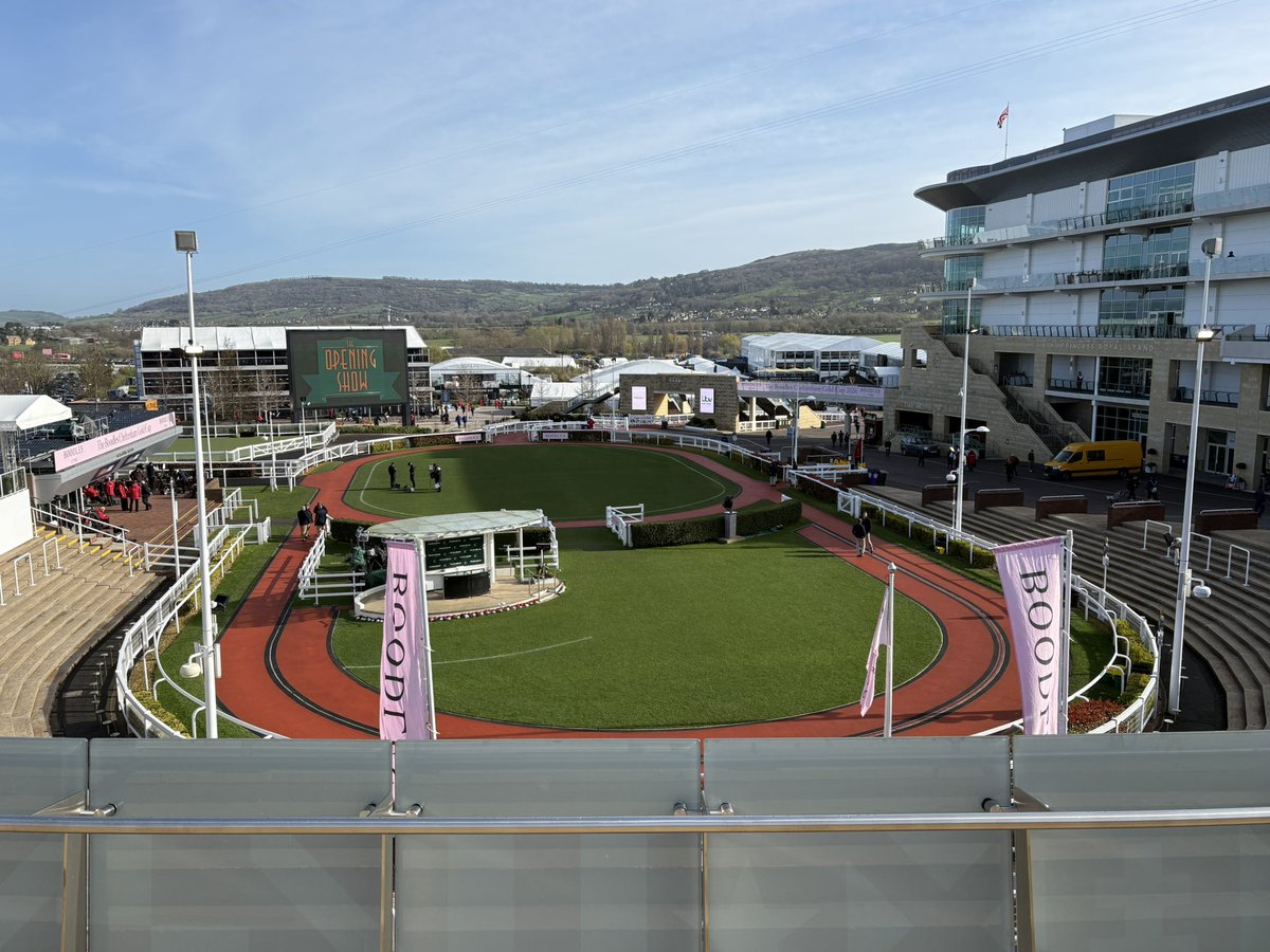 Ashley Iveson tweet media