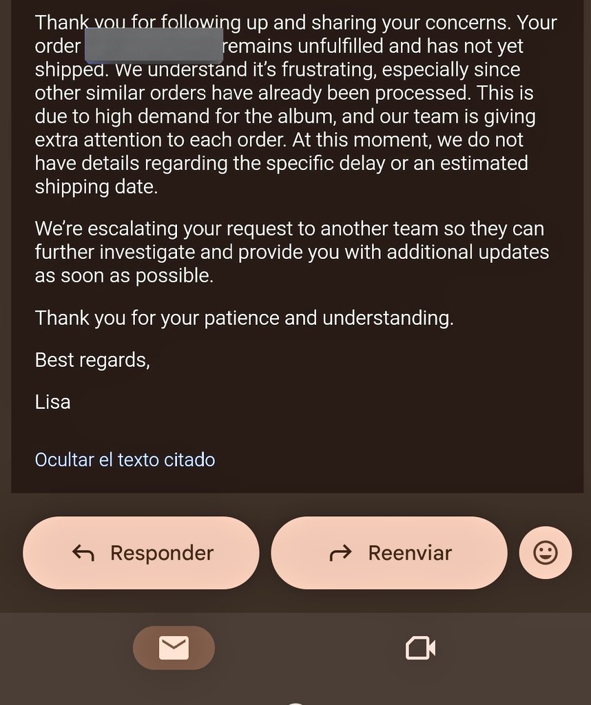 JOSURM27's tweet photo. The customer service of the official EU store is EMBARRASSING @HSHQ. A week has passed and my pre-order hasn't been shipped. I write and all they say is they're "working on shipping it soon" but NO SOLUTION, JUST EXCUSES. https://t.co/cS940YYWVT