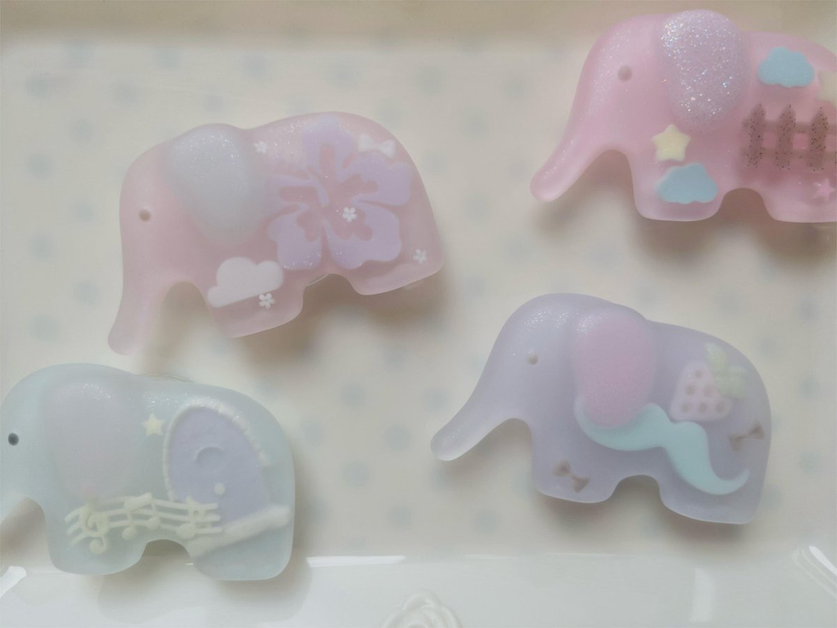 Bread case tweet media