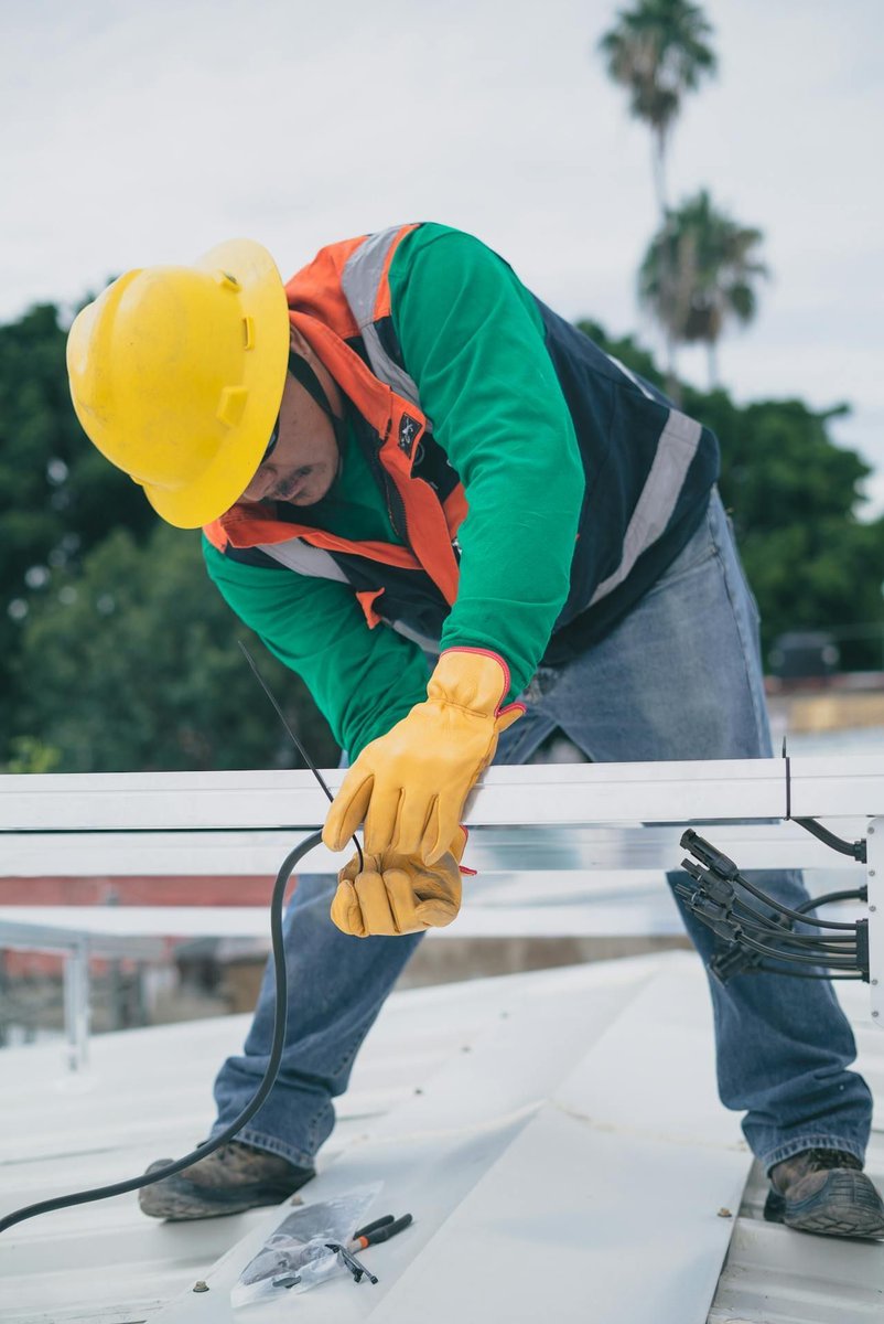 CCoroan's tweet photo. 🧱 Obras públicas con compromiso y seriedad
En Coroan contamos con la experiencia y capacidad técnica para ejecutar:

🔸 Proyectos de obra pública
🔸 Infraestructuras
🔸 Espacios urbanos

91 865 05 35

#ObrasPúblicas #Infraestructuras #EspaciosUrbanos #Construcción https://t.co/p8PJPGYjwA
