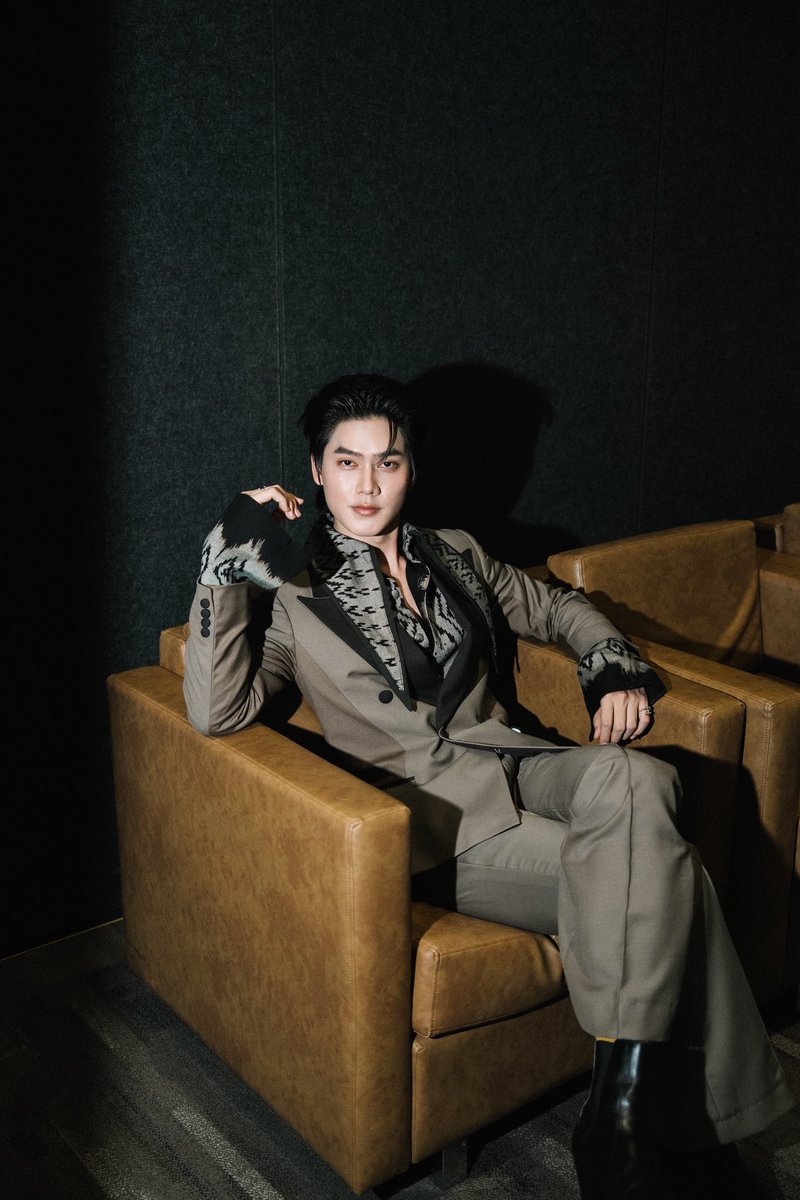 HEADLINER.th tweet media