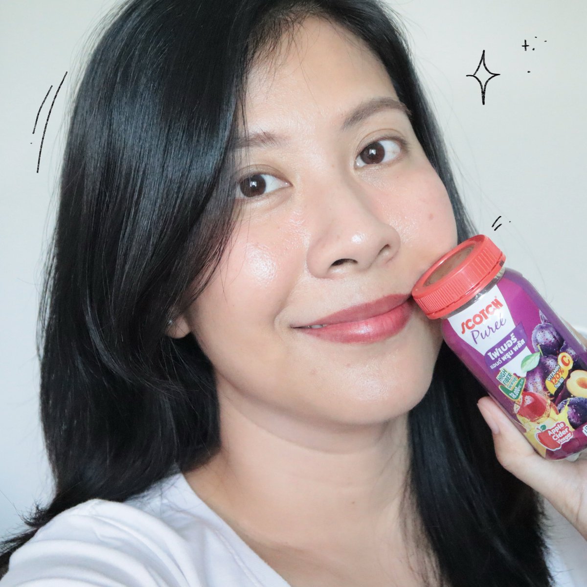 ใครไม่ค่อยมีเวลาดูแลตัวเอง ทำแต่งานจนลืมเวลา อยากให้ลองเปิดใจให้ขวดนี้ของบ้าน Scotch Puree’ Fiber and Prune Plus เลย เป็นสูตรใหม่!  เพียวเร่ ไฟเบอร์ แอนด์ พรุน พลัส สูตรนี้คือเข้มข้นแบบตะโกน! บอกเลยว่าขั้นกว่าของการปล่อยของจริงๆ เข้มข้นคูณ 2 ไปเลยนาจาา~

ใครไม่ถนัดกิน Apple Cider