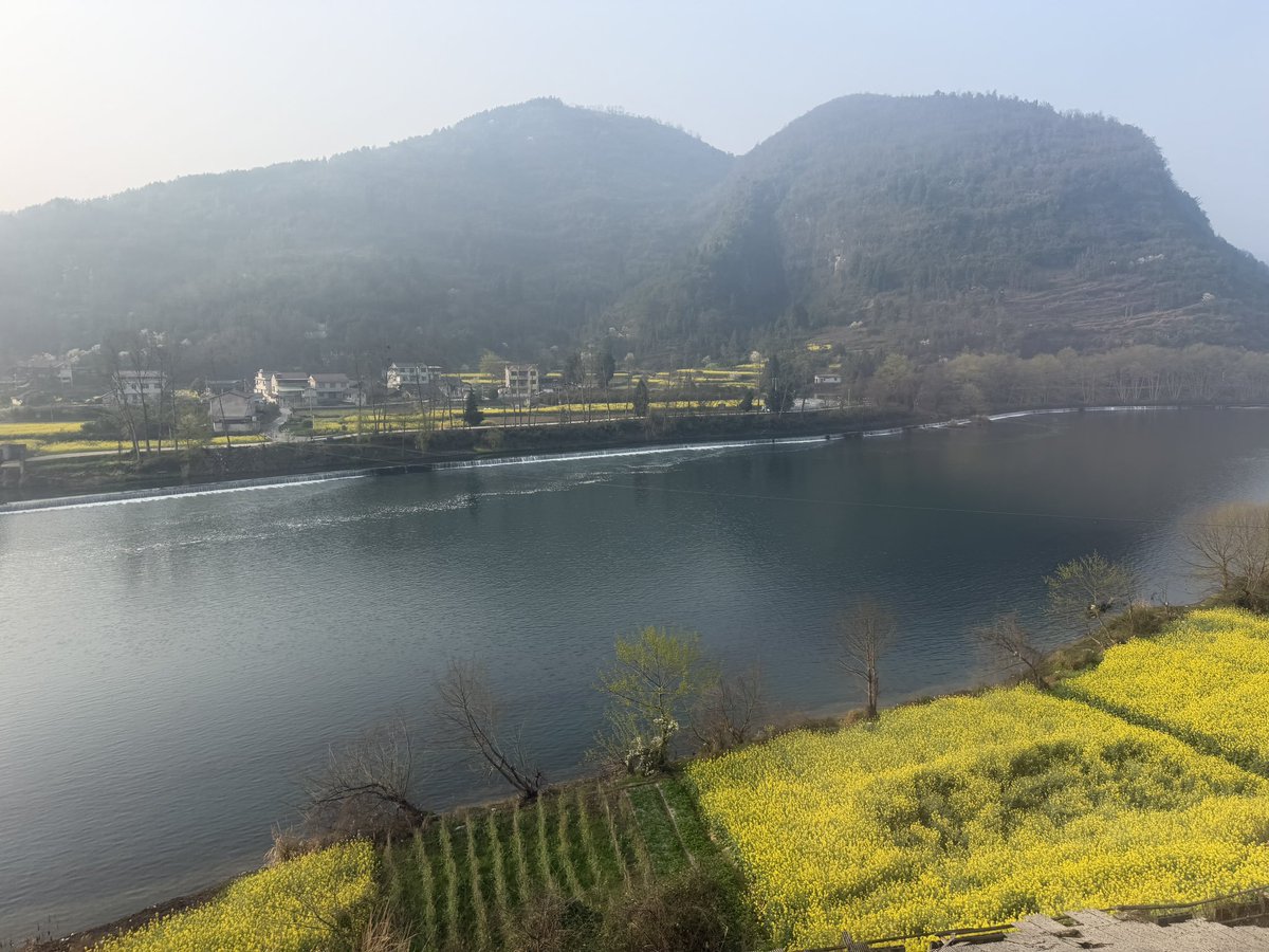 中国旅ダイジェスト
重慶に着いたところまでw