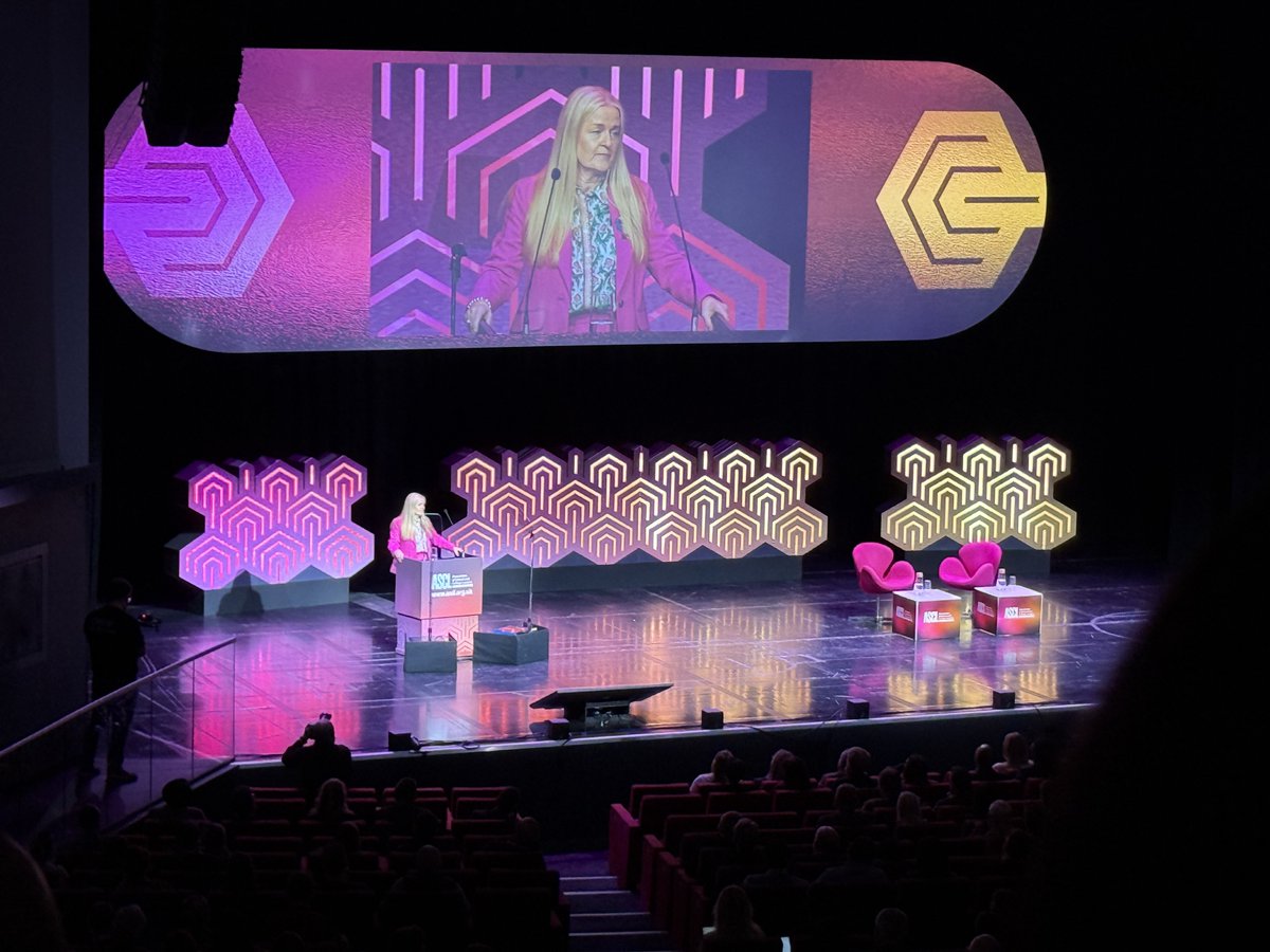 Denham Kite tweet media