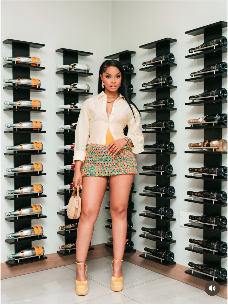 𝐑𝐨𝐳𝐚𝐩𝐞𝐩𝐩𝐞𝐫 🌎 tweet media