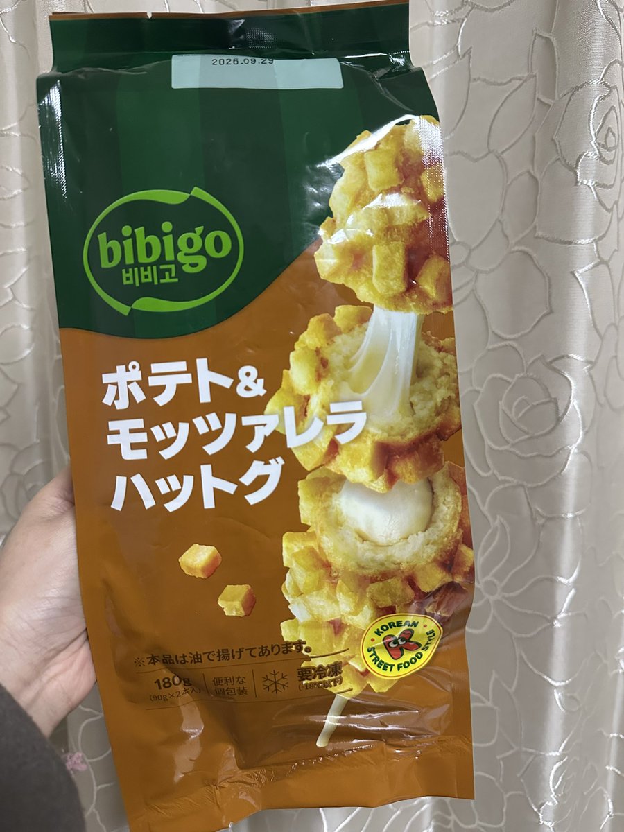bibigoの餃子は苦手な味だったけど、これは問題なく美味しかった！！
みんな好きやわ、こんなん。

ケチャップとマスタードをこれでもかとかけて食べるのがおすすめ。
韓国式の砂糖まぶして食べるやつは、勇気がなくて、まだ挑戦したことない。