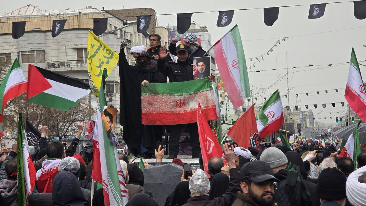 امید نریمانی/ فامیل دور 🟩 ☫ 🟥 tweet media