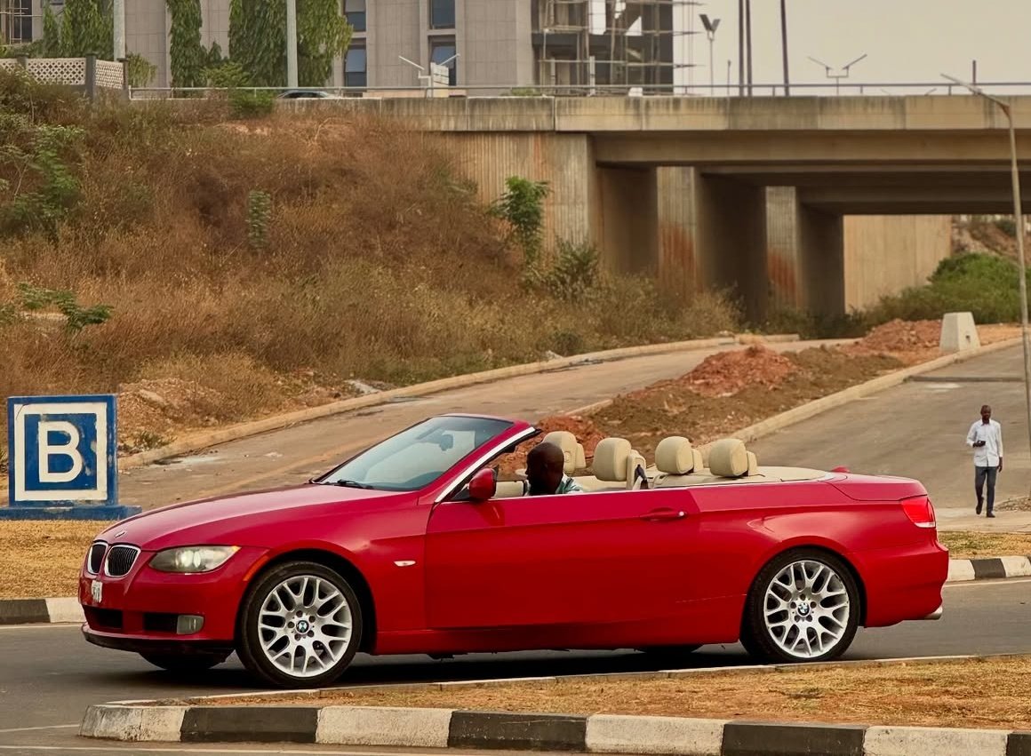 CARsCONNECT tweet media