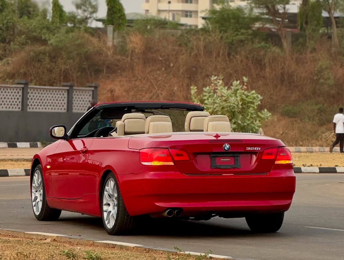 CARsCONNECT tweet media