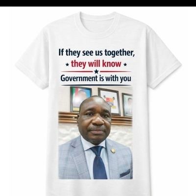 T'aba fi ọwọ ọtun b'ọmọ

A ń fi tòsí ride together...