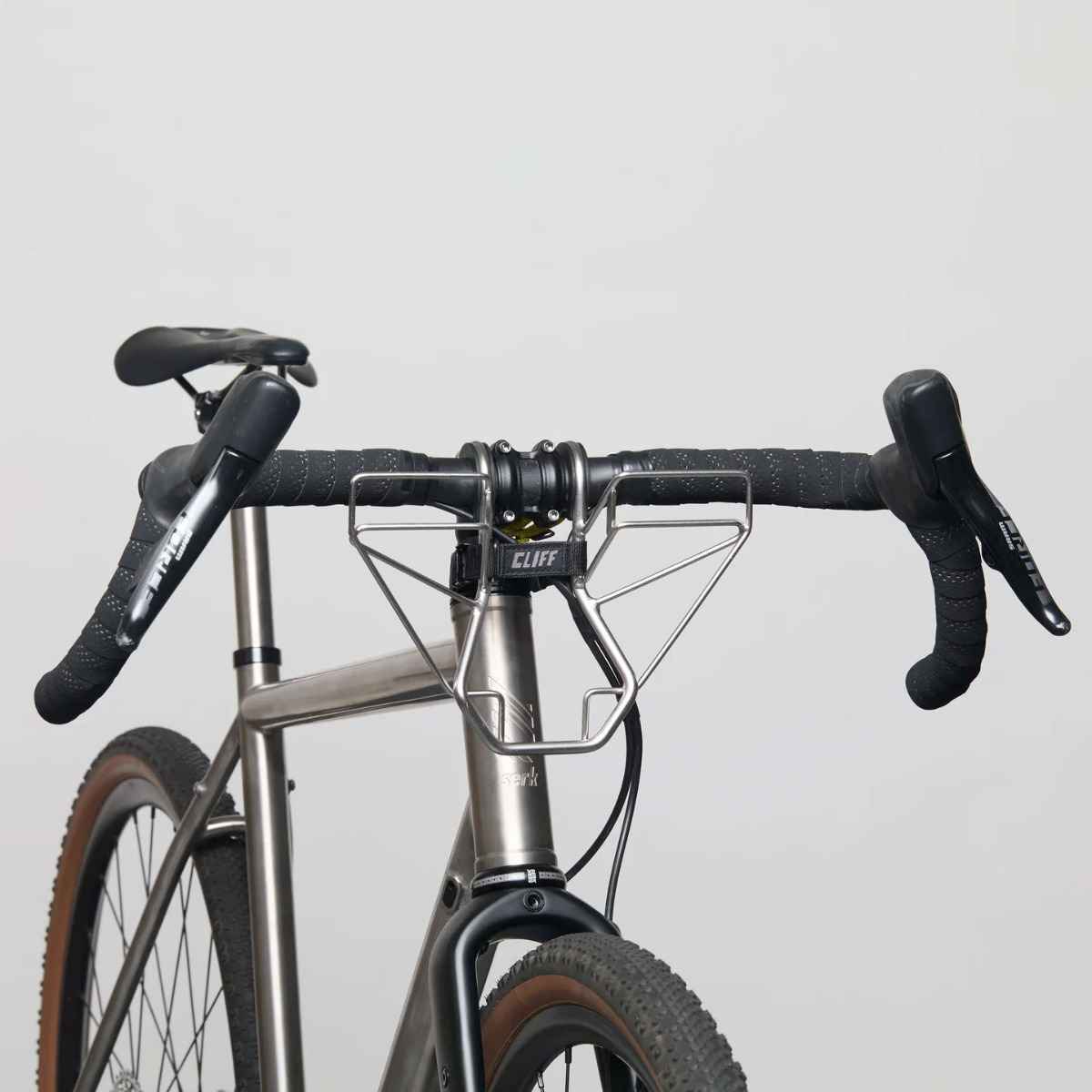 BLUE LUG tweet media