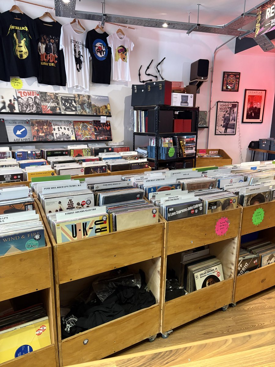 Revolution Records Penge tweet media