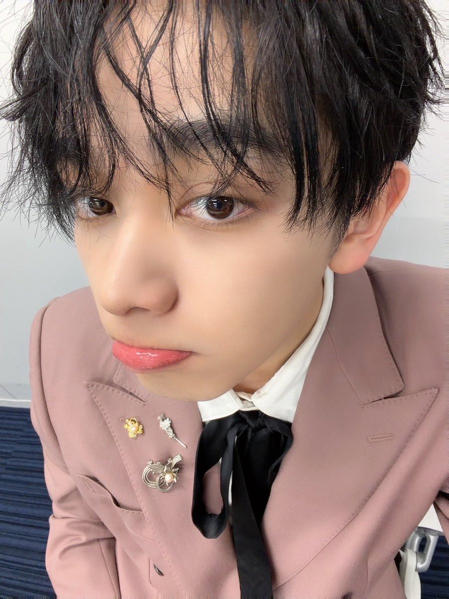ryubi_music's tweet photo. これから生放送よろしくね💐
TOHOKU HEART🫶
#宮世琉弥 
#tohokuheartfes https://t.co/7CLtW9MHLr