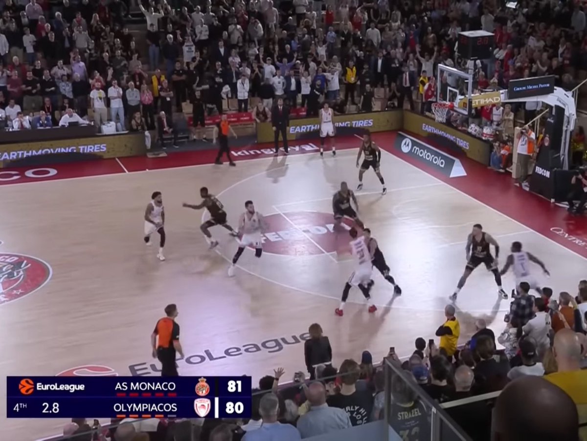 Polyathlitikos tweet media