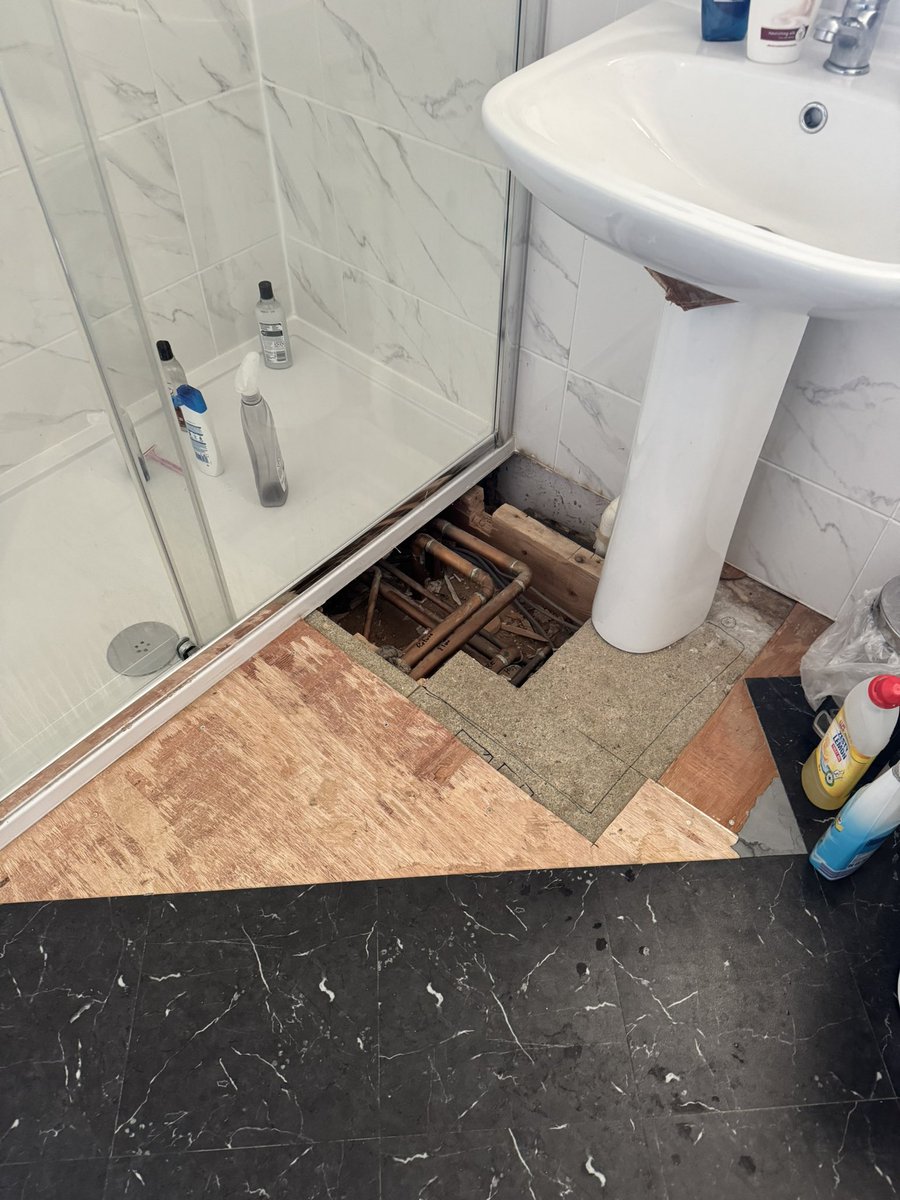 Ross Cox Plumbing and Heating Ltd tweet media