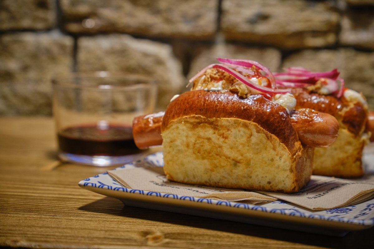 Visit Roses tweet media