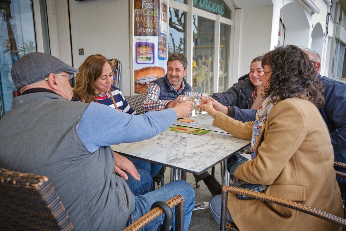 Visit Roses tweet media