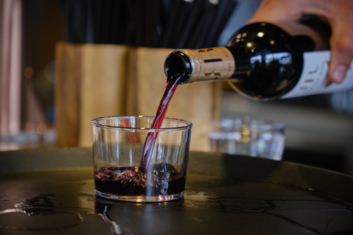 Visit Roses tweet media