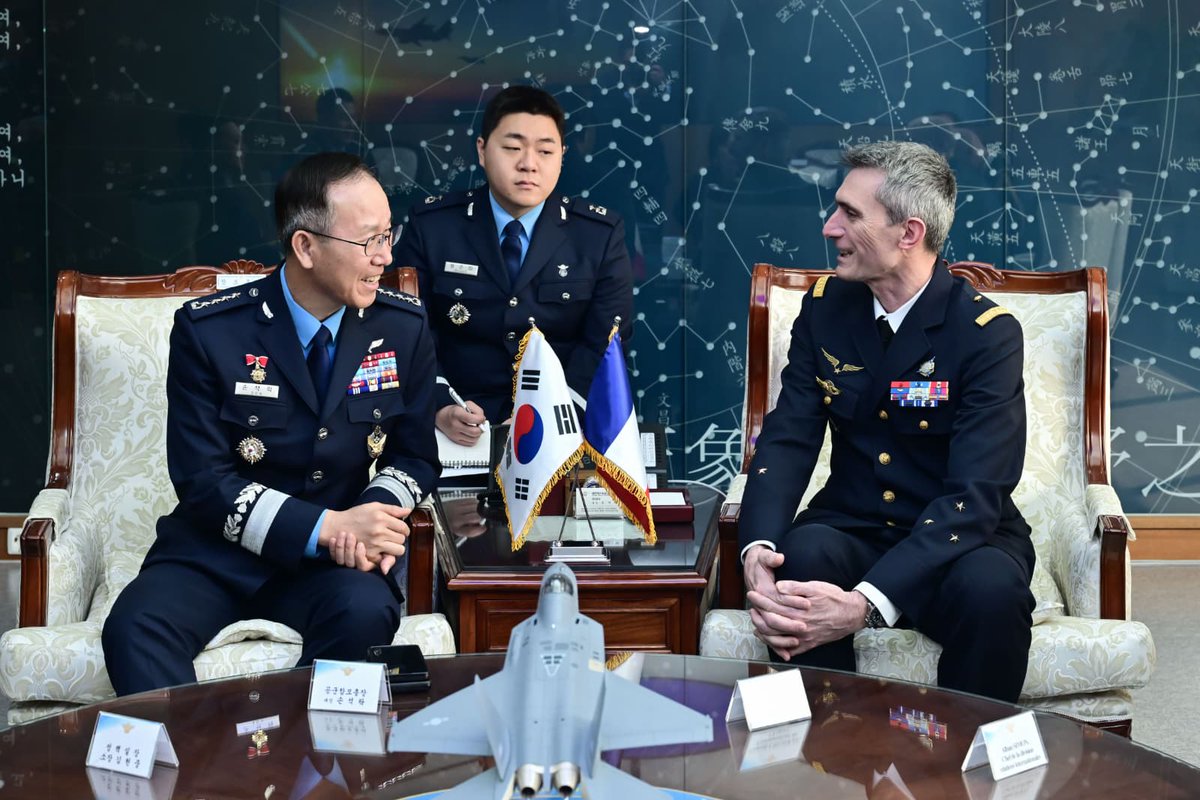 La France en Corée tweet media