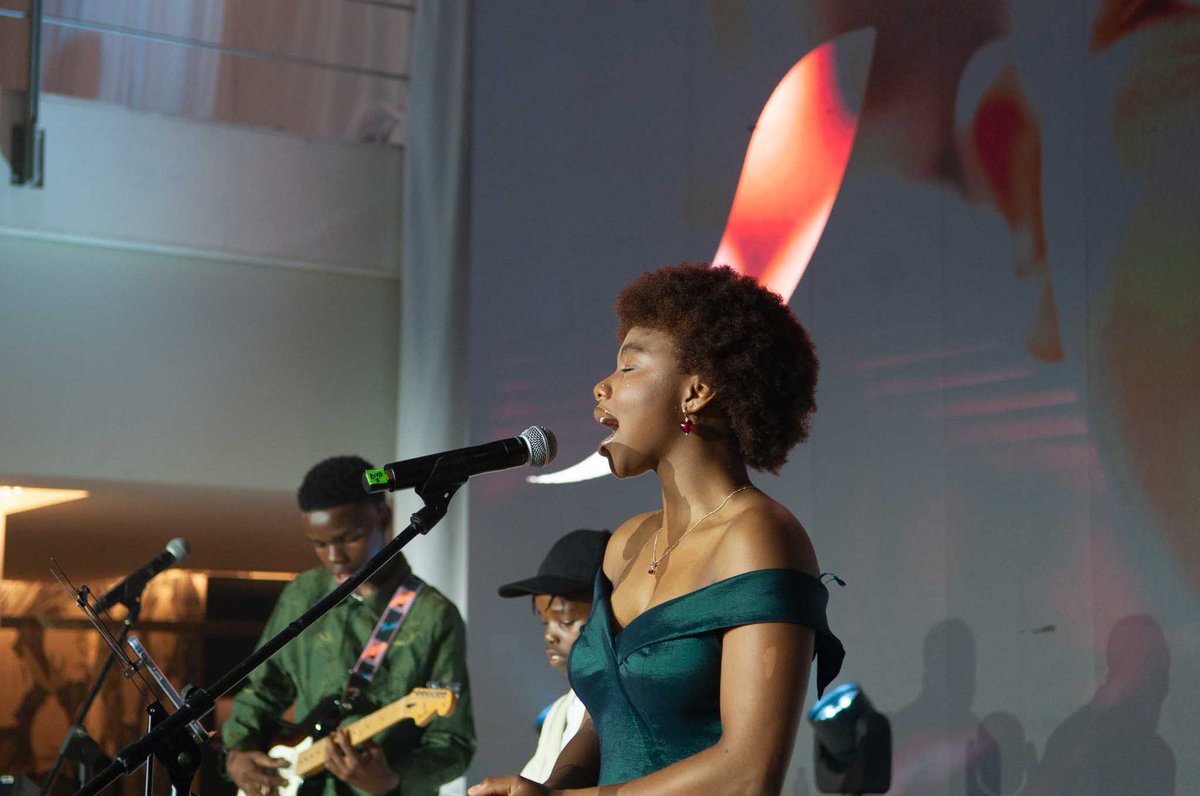 Nelson Mandela Children's Fund tweet media