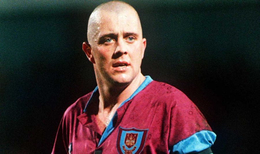 The Extreme Football Enthusiast tweet media